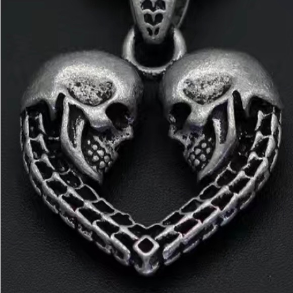 💀💀💀 - Love in Death Pendant Necklace 💀💀💀 - Picture 6 of 9